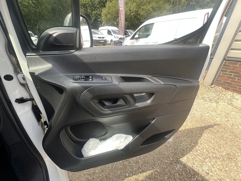 Vauxhall Combo Turbo D 2300 Edition - U837