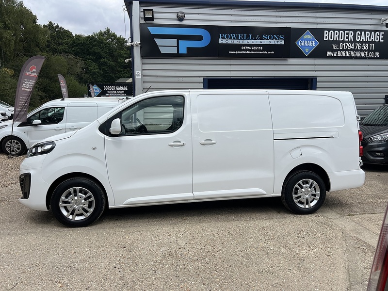 Vauxhall Vivaro Turbo D 2900 Sportive - U838