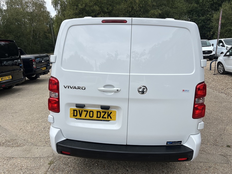 Vauxhall Vivaro Turbo D 2900 Sportive - U838