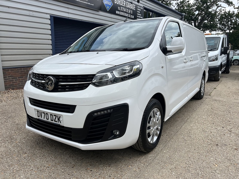 Vauxhall Vivaro Turbo D 2900 Sportive - U838