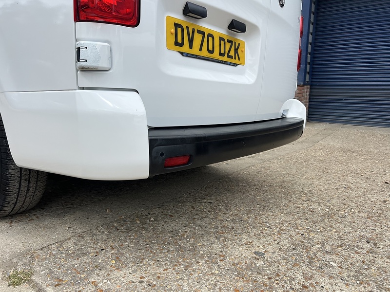 Vauxhall Vivaro Turbo D 2900 Sportive - U838