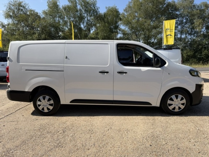 Vauxhall Vivaro Turbo D 2900 Dynamic - U839