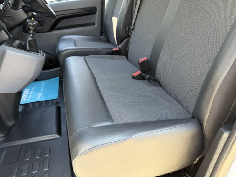 Vauxhall Vivaro Turbo D 2900 Dynamic - U839