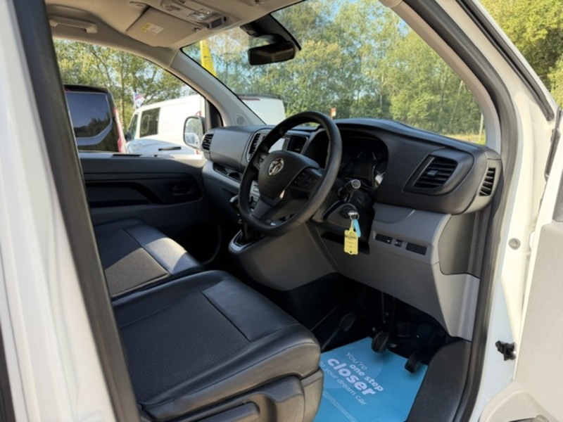 Vauxhall Vivaro Turbo D 2900 Dynamic - U839