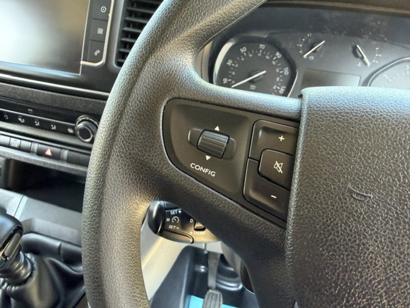 Vauxhall Vivaro Turbo D 2900 Dynamic - U839