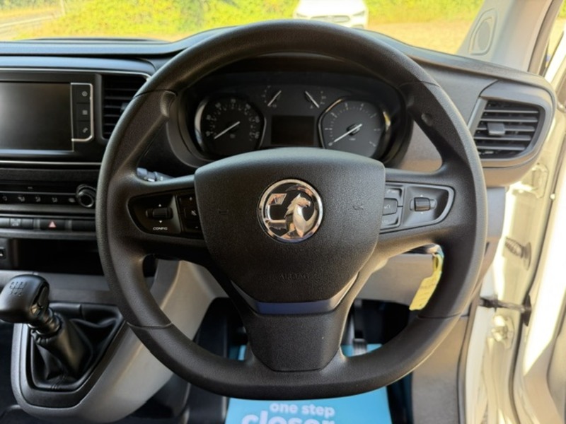 Vauxhall Vivaro Turbo D 2900 Dynamic - U839