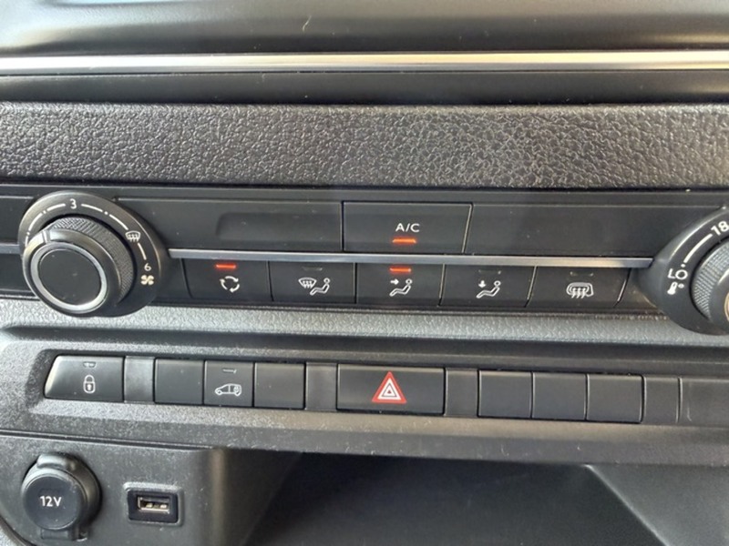 Vauxhall Vivaro Turbo D 2900 Dynamic - U839