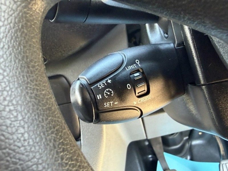 Vauxhall Vivaro Turbo D 2900 Dynamic - U839