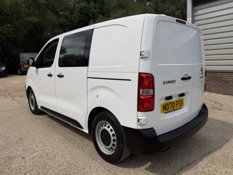 Peugeot Expert BlueHDi 1000 Professional - U842