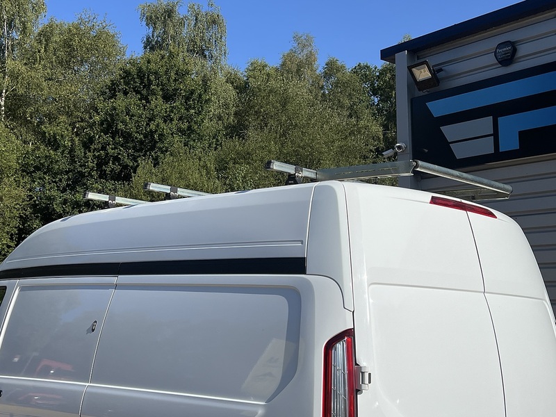 Ford Transit Custom 300 EcoBlue Leader - U846