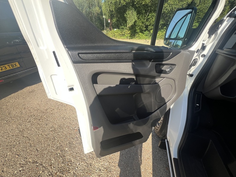 Ford Transit Custom 300 EcoBlue Leader - U846