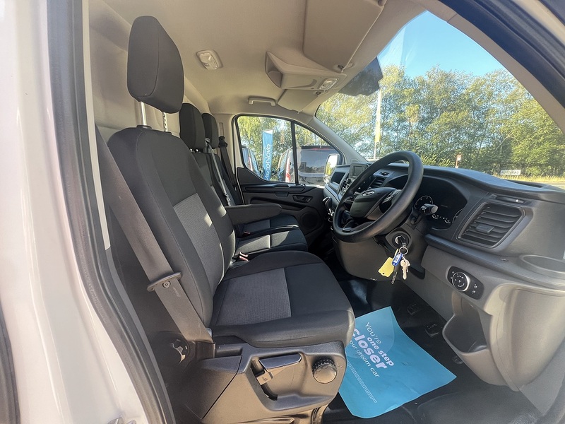 Ford Transit Custom 300 EcoBlue Leader - U846
