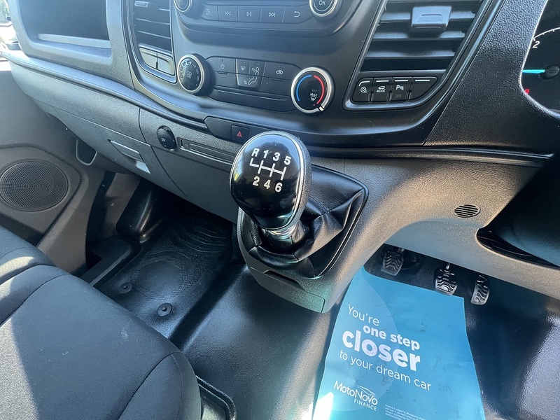 Ford Transit Custom 300 EcoBlue Leader - U846