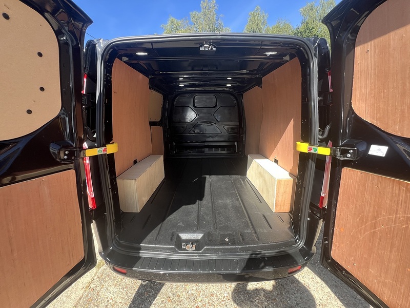 Ford Transit Custom 280 Limited Sport Pack - U848