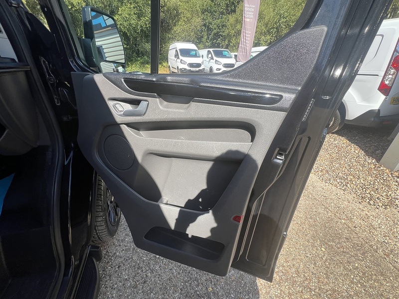 Ford Transit Custom 280 Limited Sport Pack - U848