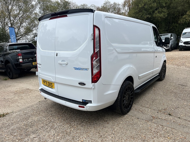 Ford Transit Custom 300 Limited Sport Pack - U851