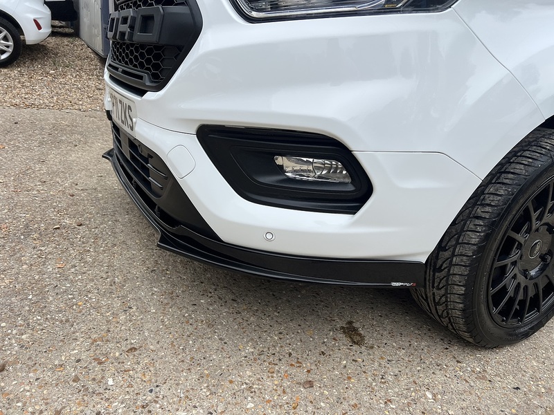Ford Transit Custom 300 Limited Sport Pack - U851