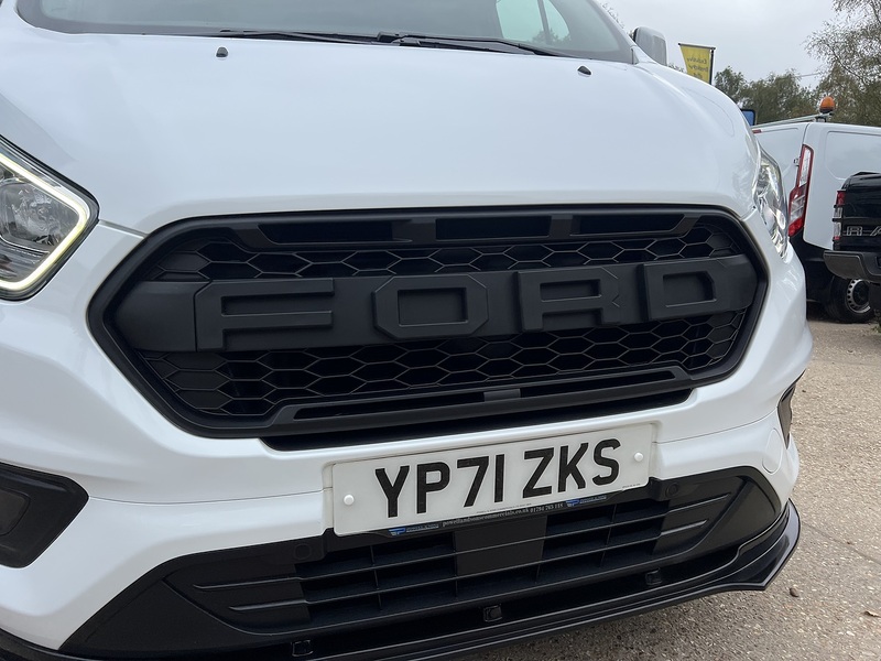 Ford Transit Custom 300 Limited Sport Pack - U851