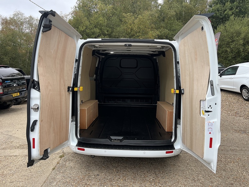 Ford Transit Custom 300 Limited Sport Pack - U851