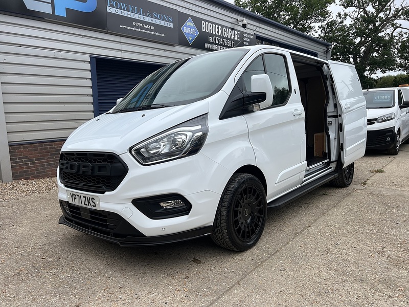 Ford Transit Custom 300 Limited Sport Pack - U851