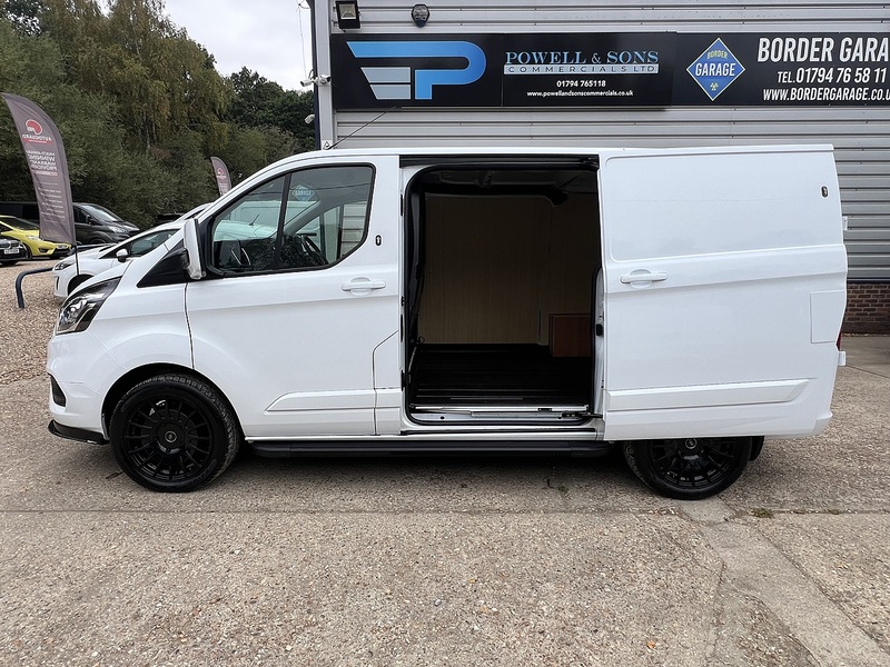 Ford Transit Custom 300 Limited Sport Pack - U851