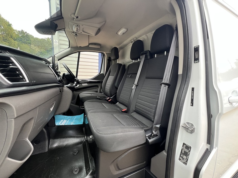 Ford Transit Custom 300 Limited Sport Pack - U851