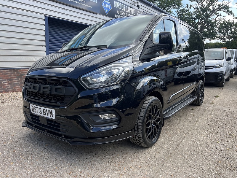 Ford Transit Custom 300 Limited Sport Pack - U852