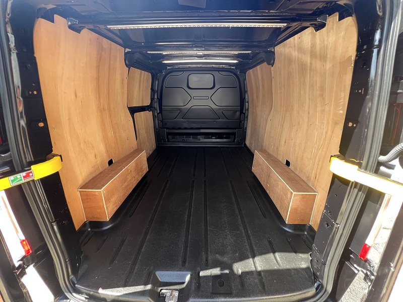 Ford Transit Custom 280 Limited Sport Pack - U855