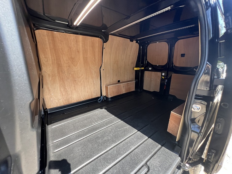 Ford Transit Custom 280 Limited Sport Pack - U855