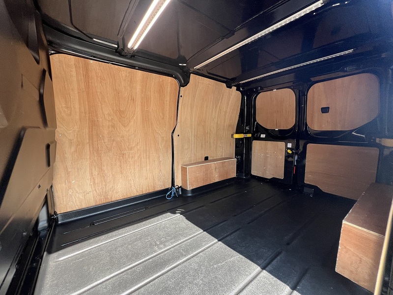 Ford Transit Custom 280 Limited Sport Pack - U855