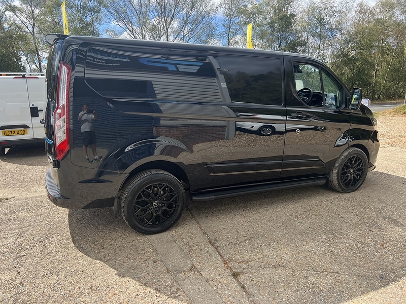 Ford Transit Custom 280 Limited Sport Pack - U857