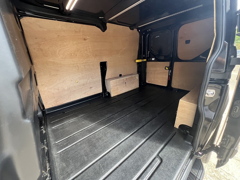 Ford Transit Custom 280 Limited Sport Pack - U857