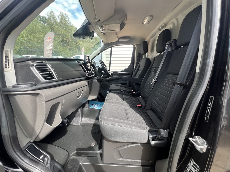 Ford Transit Custom 280 Limited Sport Pack - U857