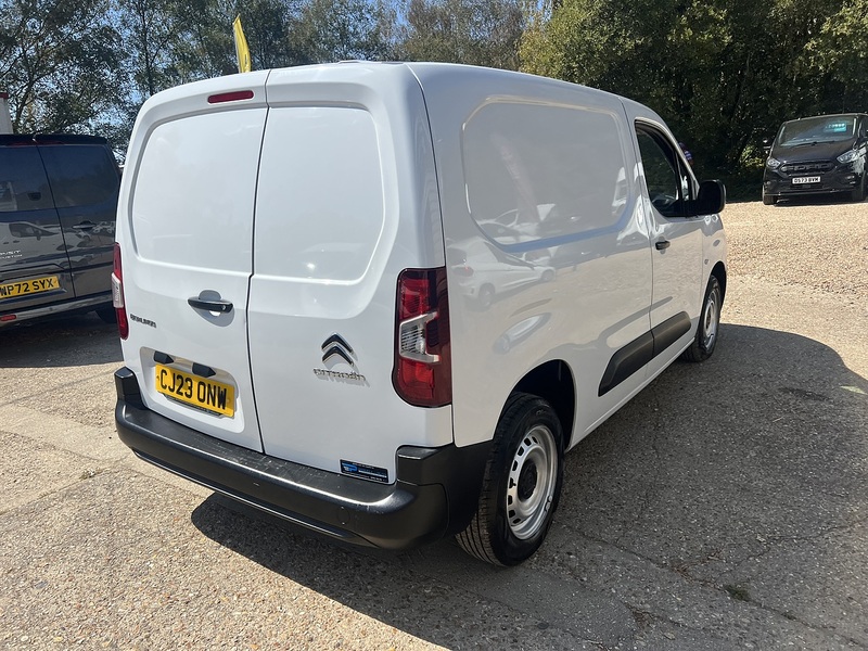 Citroen Berlingo BlueHDi 650 Enterprise Edition M - U859