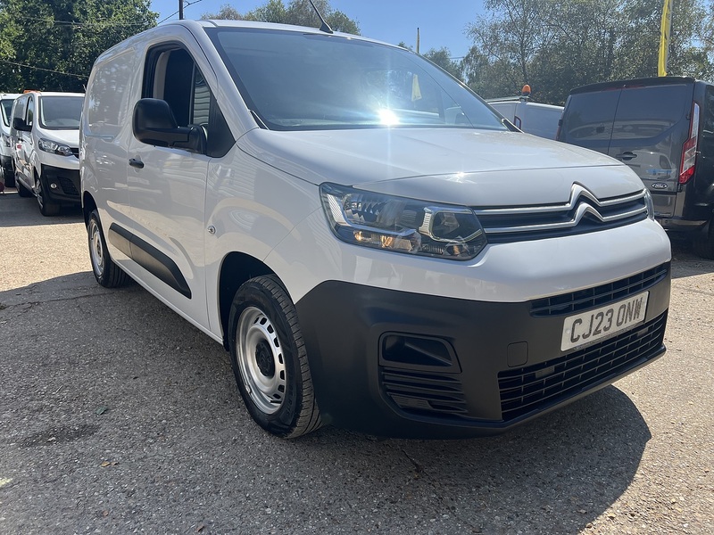 Citroen Berlingo BlueHDi 650 Enterprise Edition M - U859