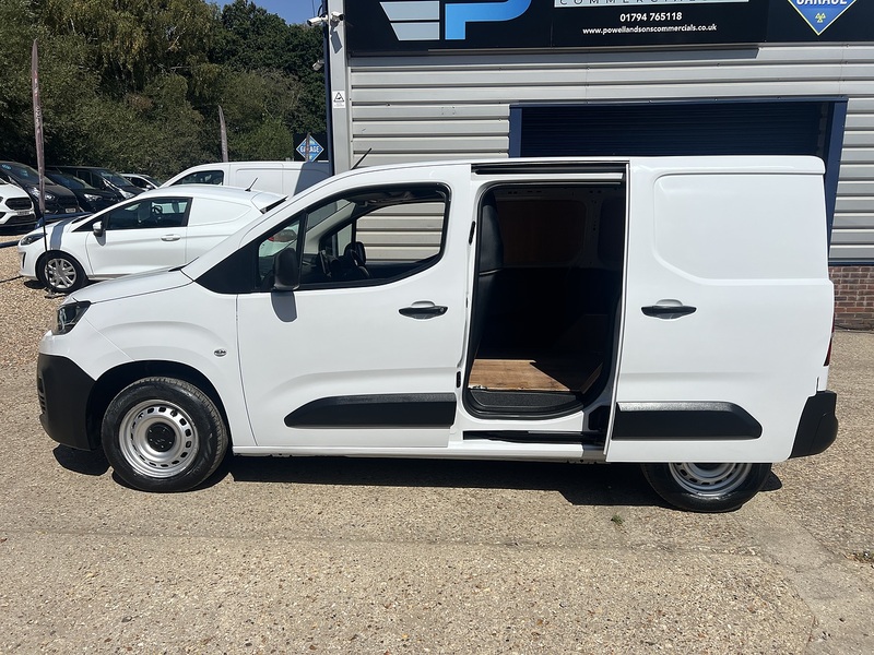 Citroen Berlingo BlueHDi 650 Enterprise Edition M - U859