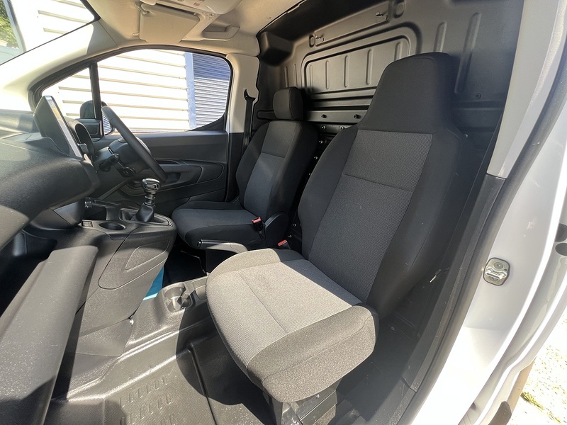 Citroen Berlingo BlueHDi 650 Enterprise Edition M - U859