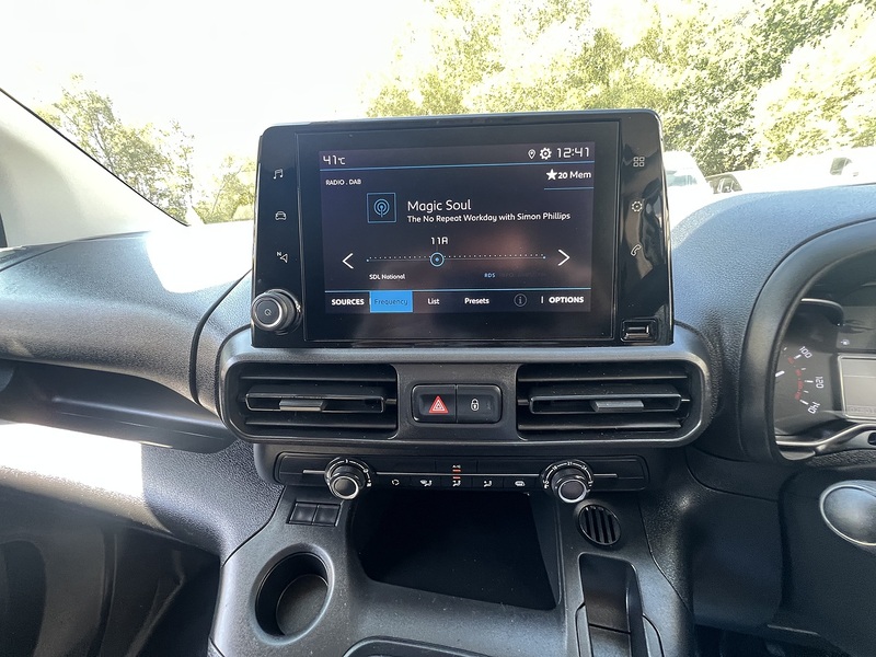 Citroen Berlingo BlueHDi 650 Enterprise Edition M - U859