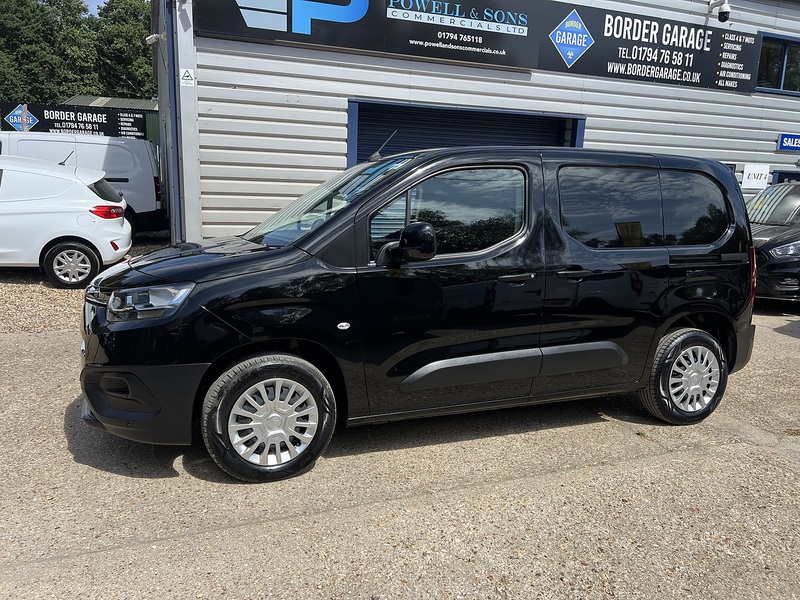 Toyota PROACE CITY BlueHDi Icon - U861