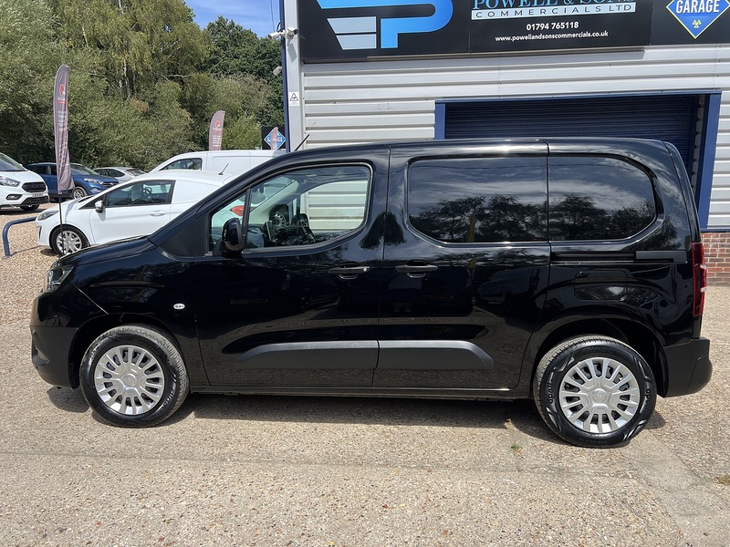 Toyota PROACE CITY BlueHDi Icon - U861