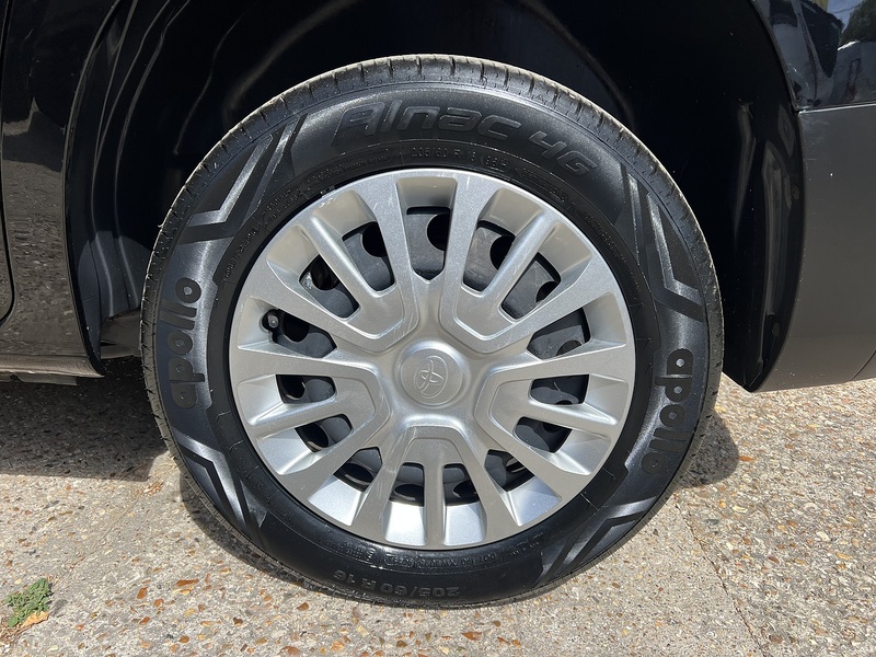 Toyota PROACE CITY BlueHDi Icon - U861
