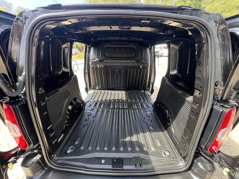 Toyota PROACE CITY BlueHDi Icon - U861