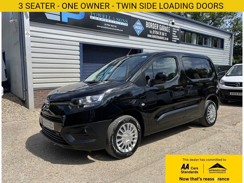 Toyota PROACE CITY BlueHDi Icon - U861