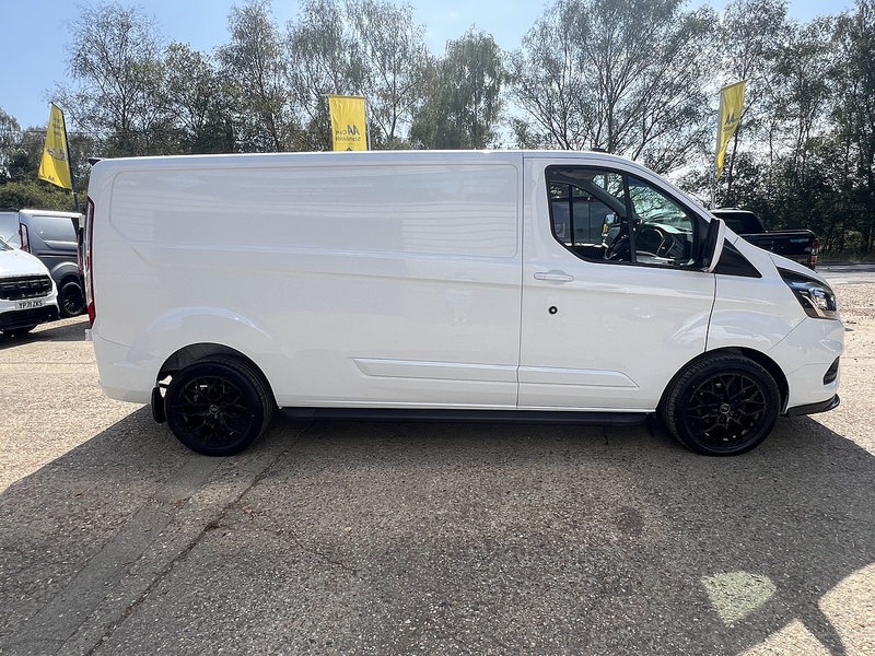 Ford Transit Custom 300 Limited Sport Pack - U864