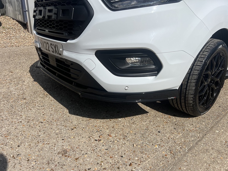 Ford Transit Custom 300 Limited Sport Pack - U864