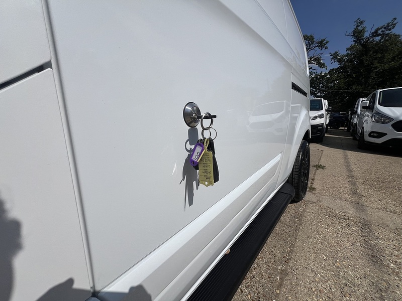 Ford Transit Custom 300 Limited Sport Pack - U864