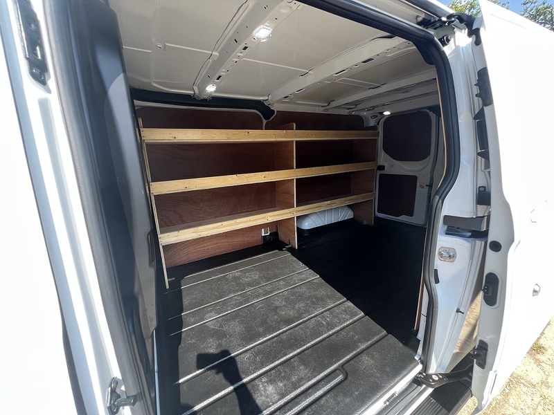 Ford Transit Custom 300 Limited Sport Pack - U864