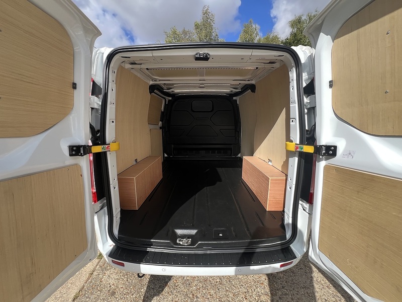 Ford Transit Custom 280 Limited Sport Pack - U867