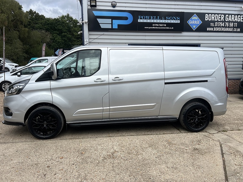 Ford Transit Custom 300 Limited Sport Pack - U868