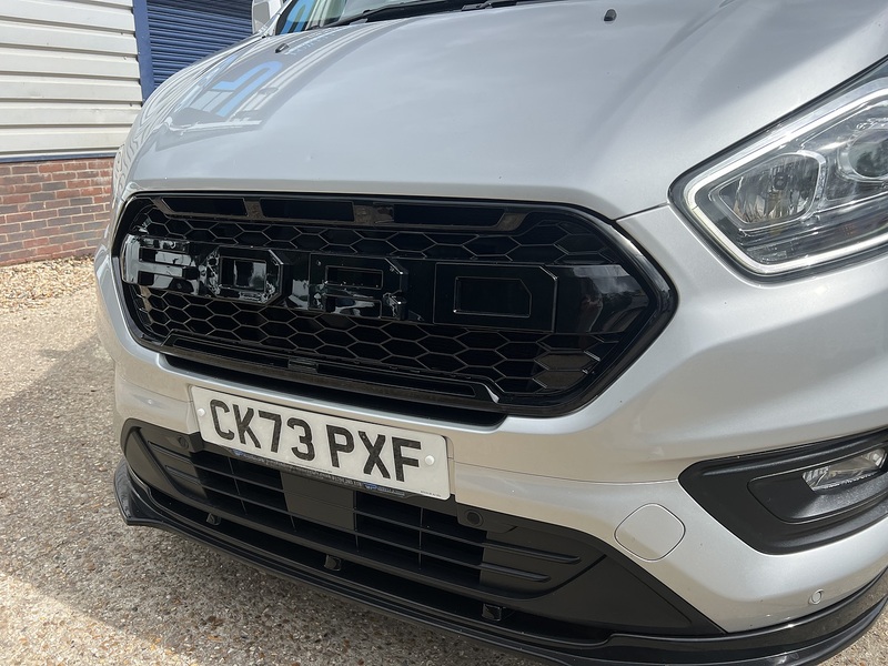 Ford Transit Custom 300 Limited Sport Pack - U868